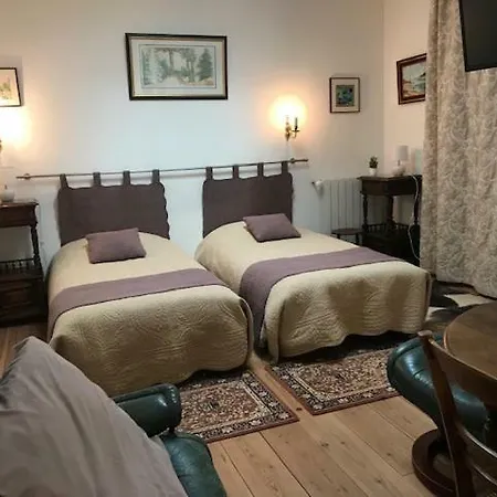 Alain Et Nicole فندق مبيت وإفطار كونْياك